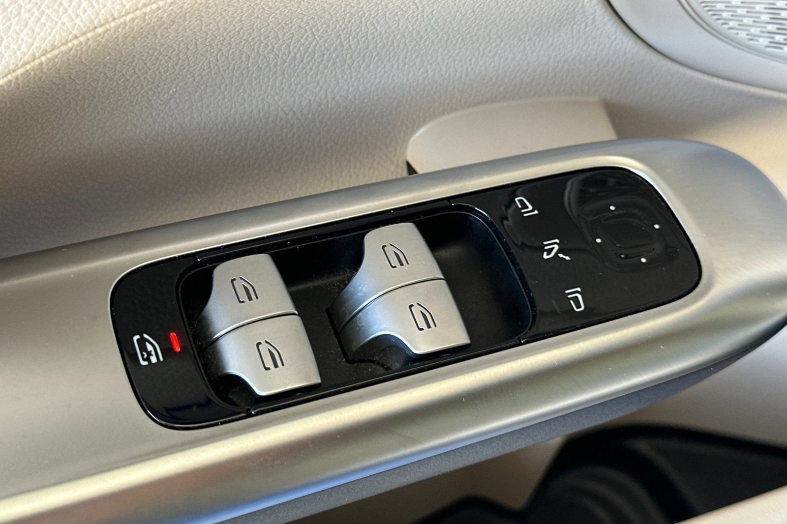 Certified 2023 Mercedes-Benz C 300 Sedan image 13