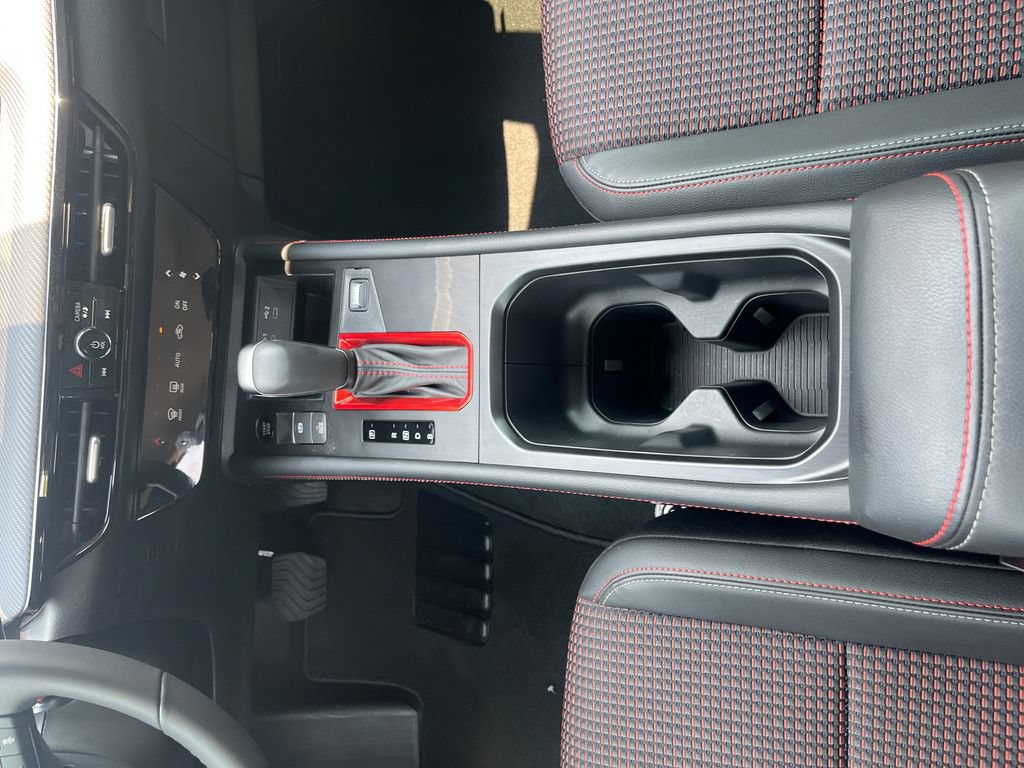 Certified 2026 Nissan Kicks SR FWD image 27