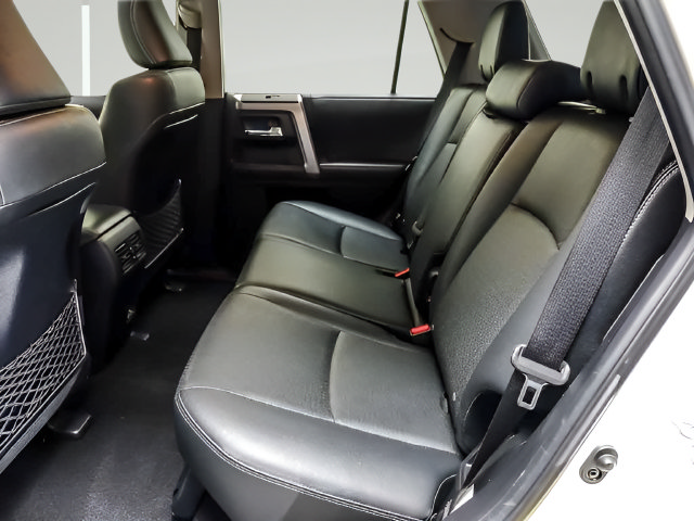 Used 2020 Toyota 4Runner Limited AWD/4WD image 11