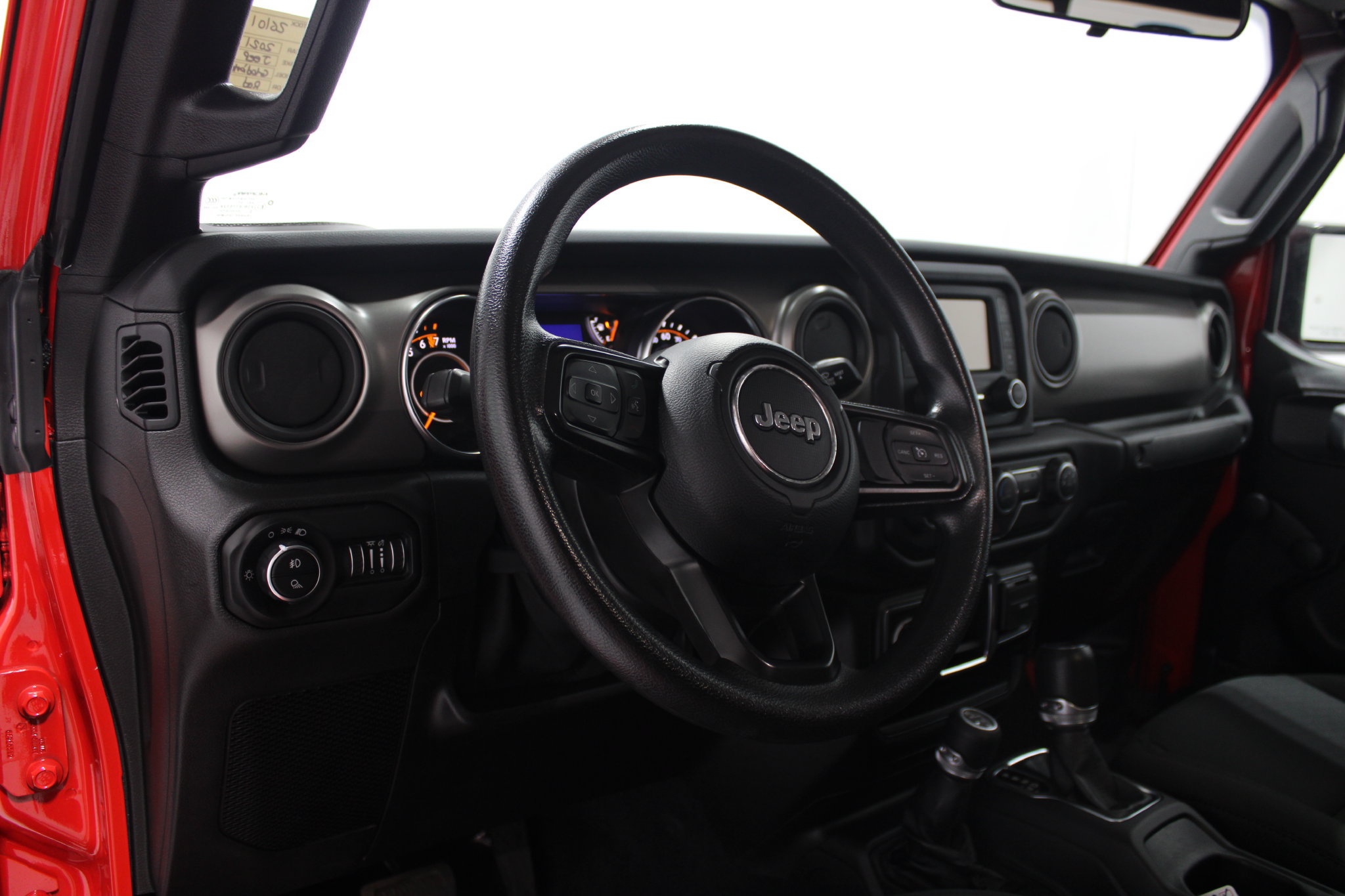 Used 2021 Jeep Gladiator Sport AWD/4WD image 12