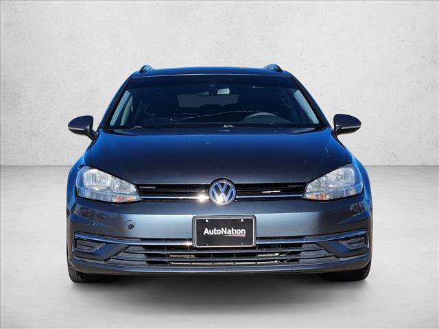 Used 2018 Volkswagen Golf SE image 2