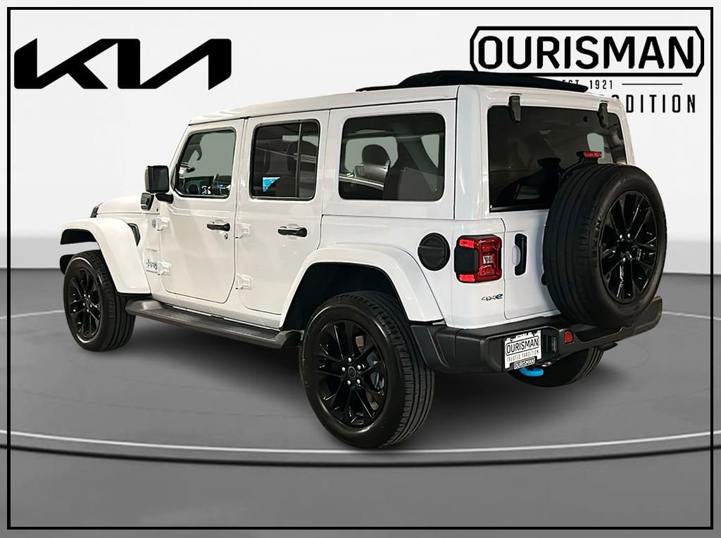 Used 2024 Jeep Wrangler Unlimited Sahara image 3