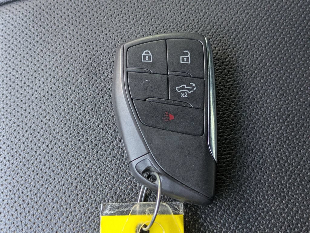 Used 2025 Chevrolet Silverado 1500 LTZ AWD/4WD image 27