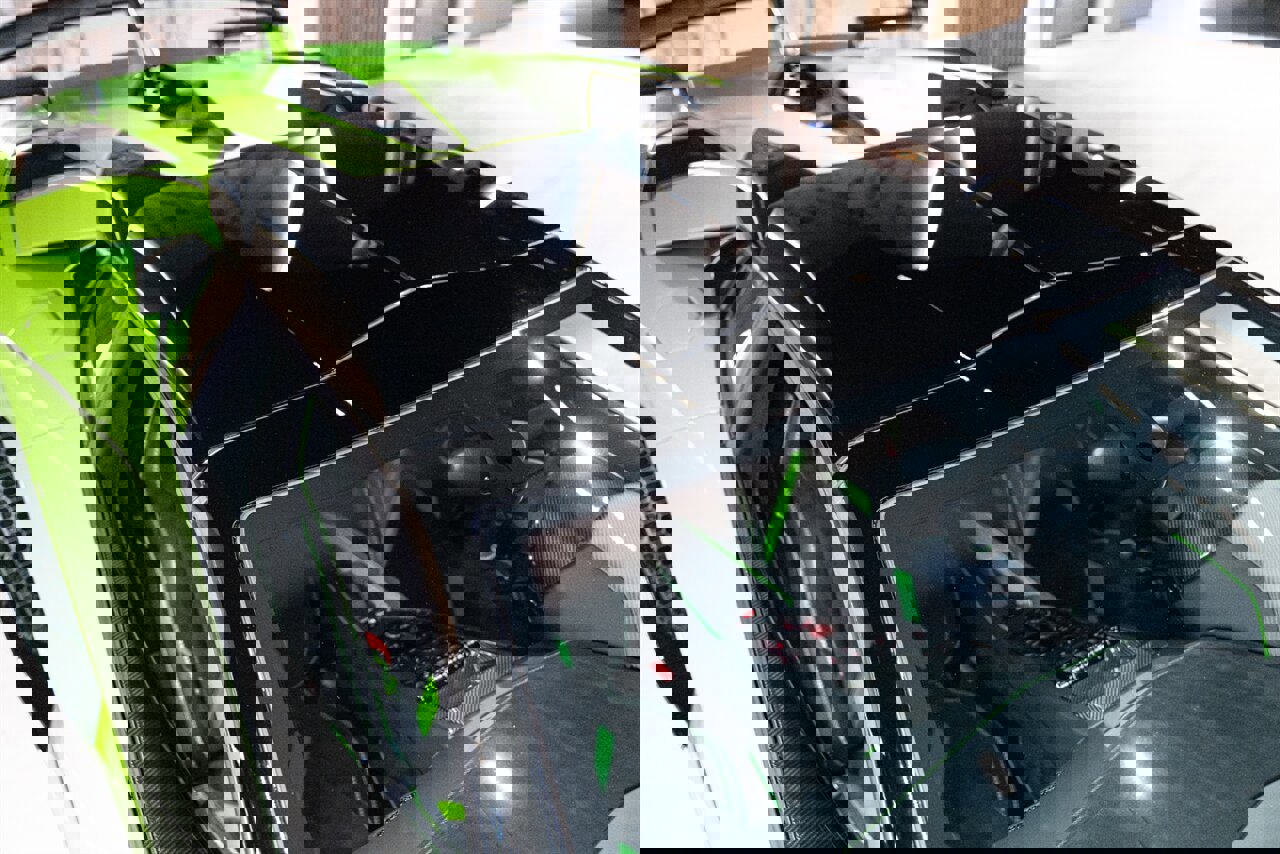 Used 2021 Lamborghini Aventador SVJ image 35