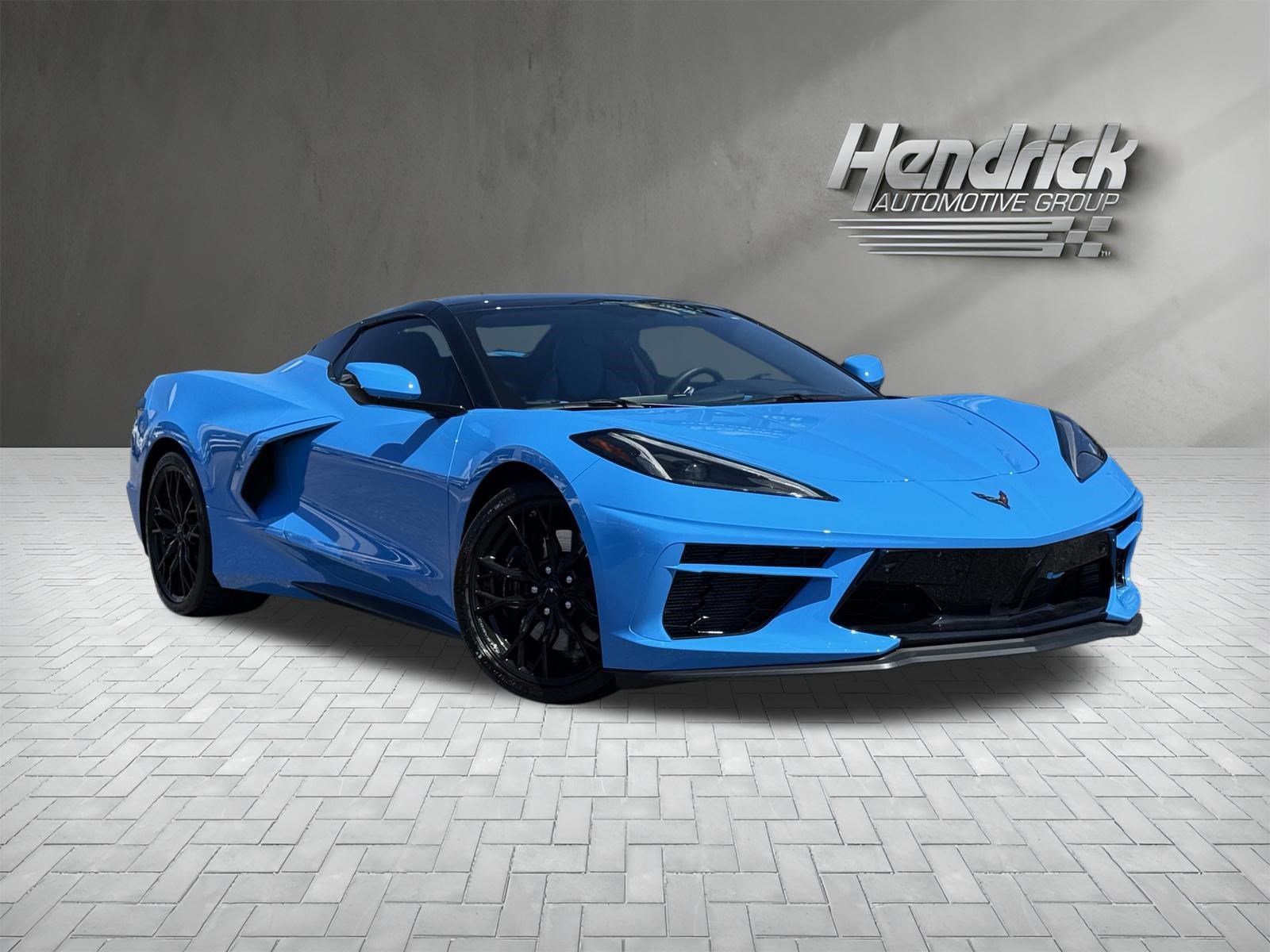 Used 2023 Chevrolet Corvette Stingray Premium Conv w/ Z51 Performance Package RWD image 2