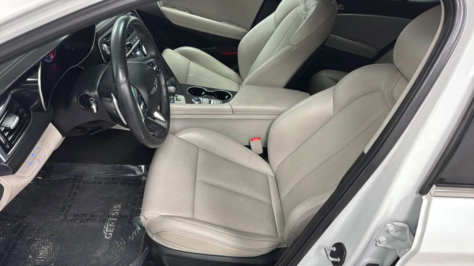 Used 2020 Genesis G70 2.0T RWD image 23