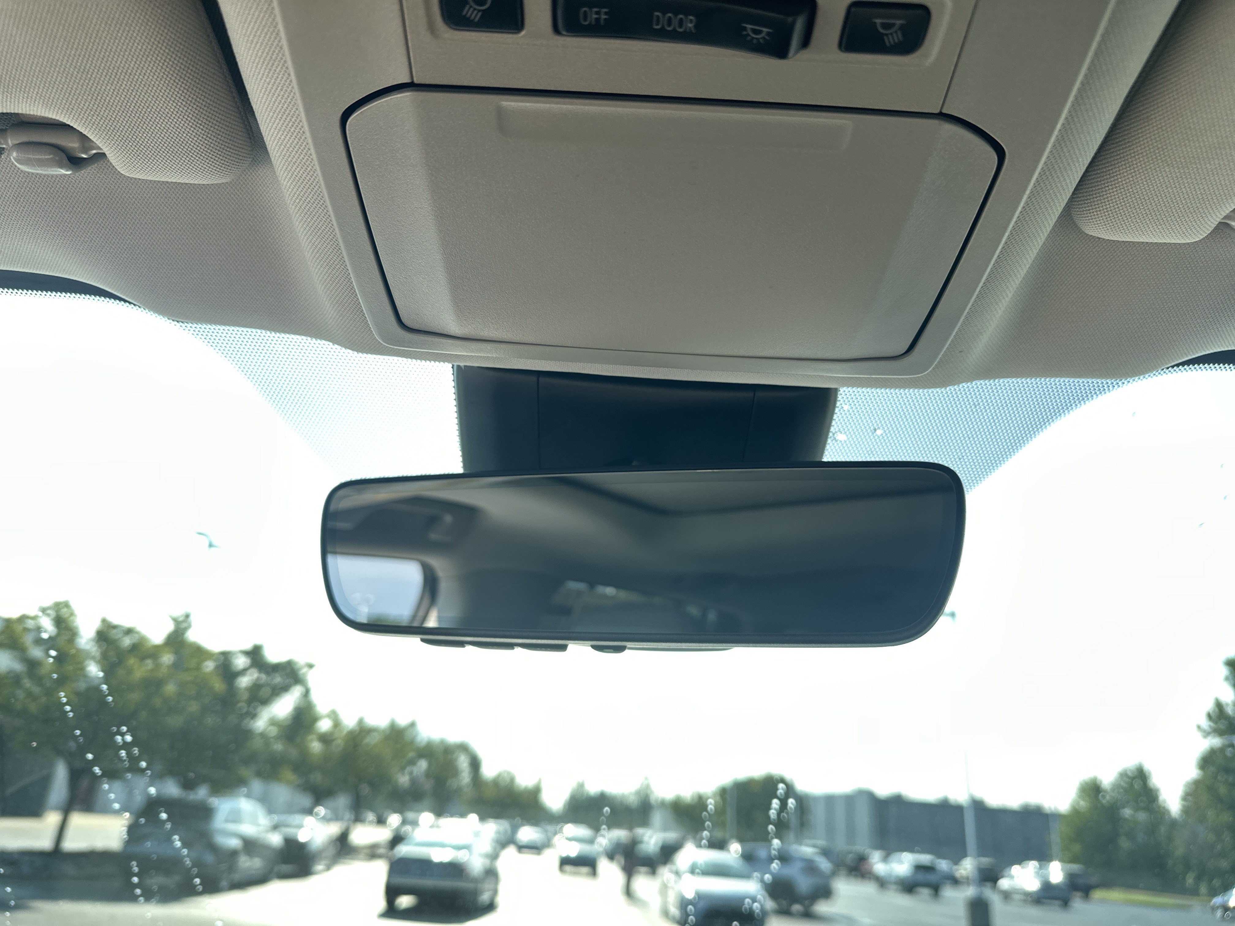 Used 2024 Toyota Highlander XLE FWD image 27