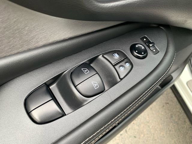 Used 2024 Nissan Murano SV w/ SV Midnight Edition Package image 18