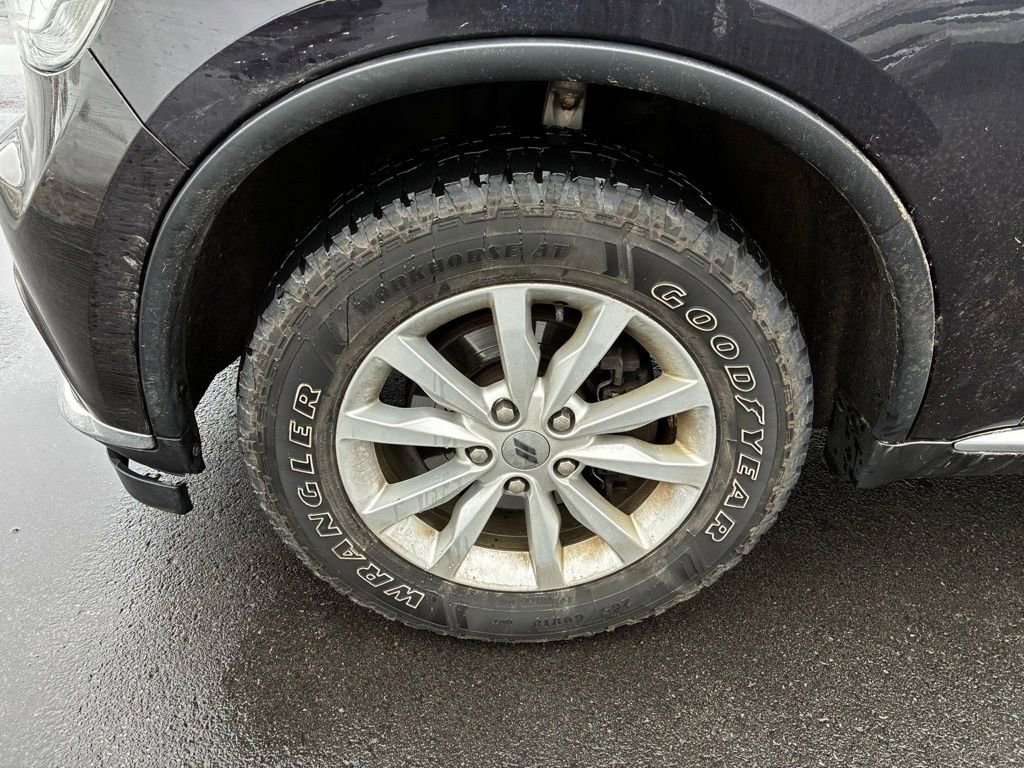 Used 2019 Dodge Durango SXT image 17