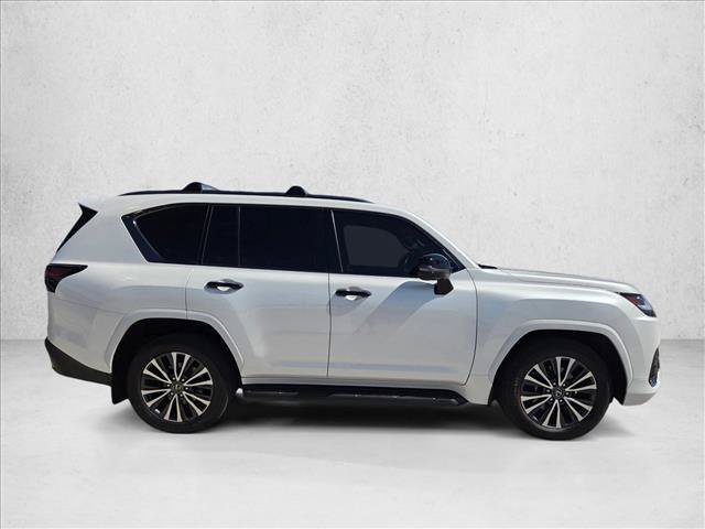 Used 2023 Lexus LX 600 4WD w/ Appearance Package image 4