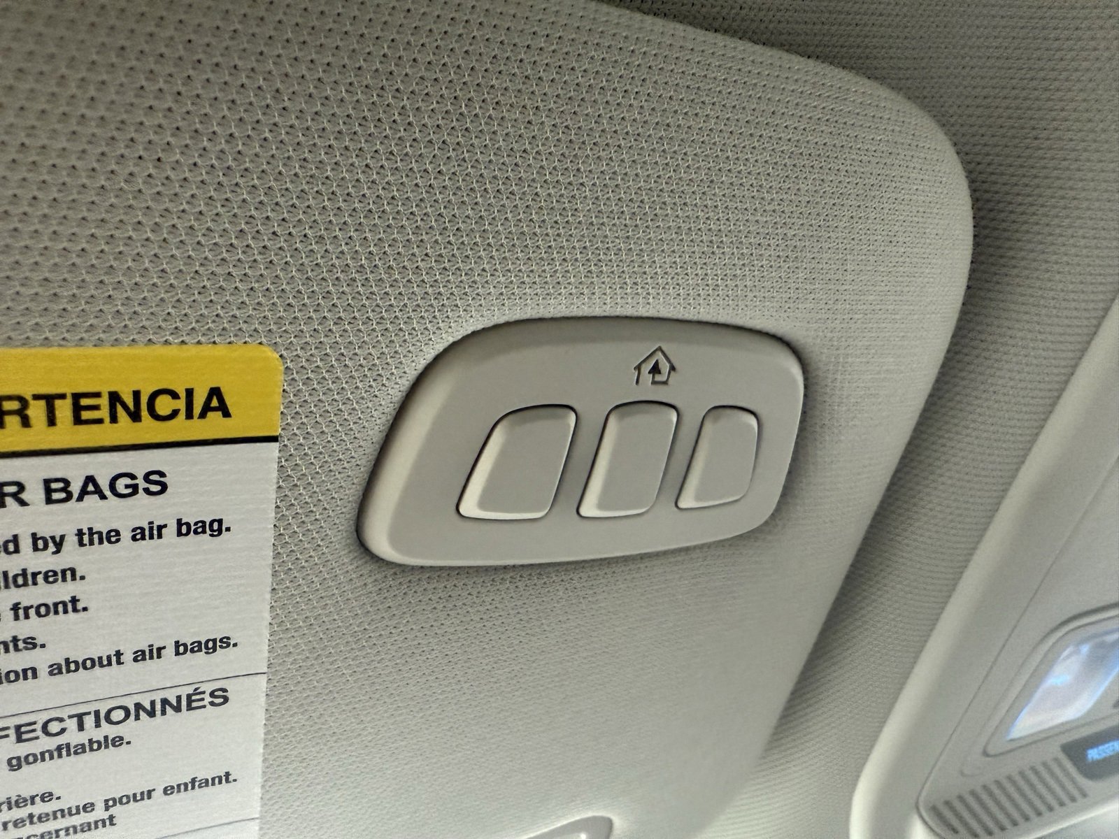 Used 2025 Ford Explorer Active w/ Active Comfort Package image 13