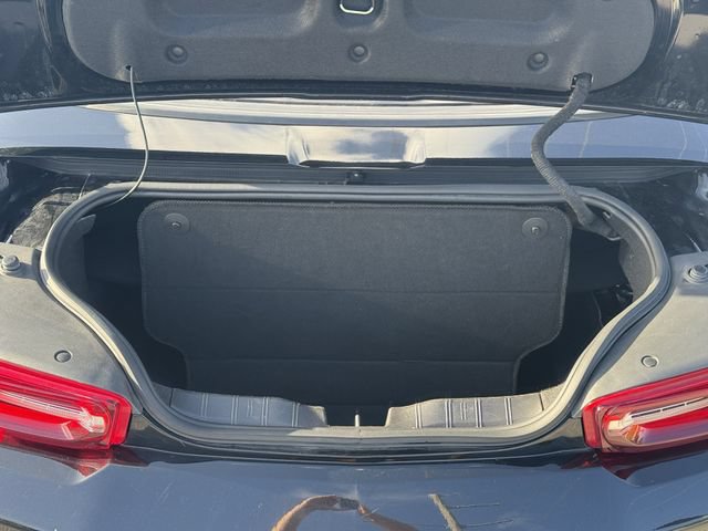 Used 2023 Chevrolet Camaro LT RWD image 15