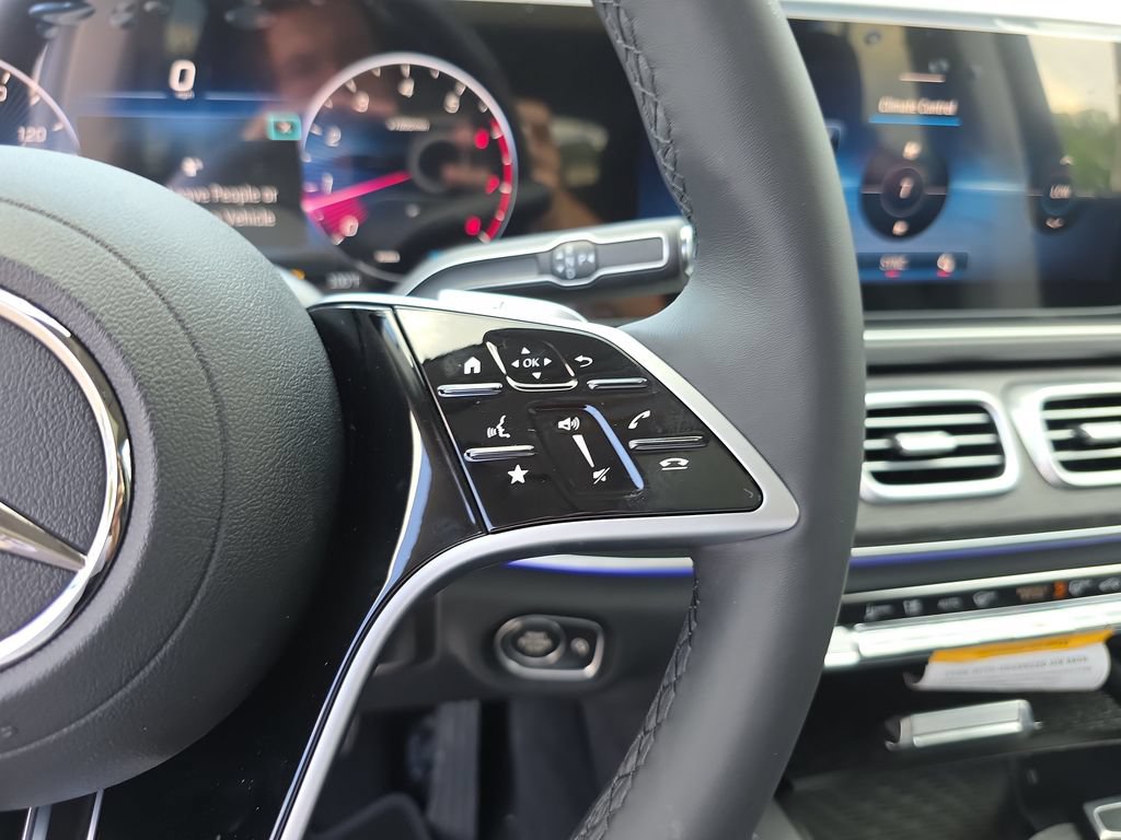 New 2026 Mercedes-Benz GLE 450 4MATIC image 16
