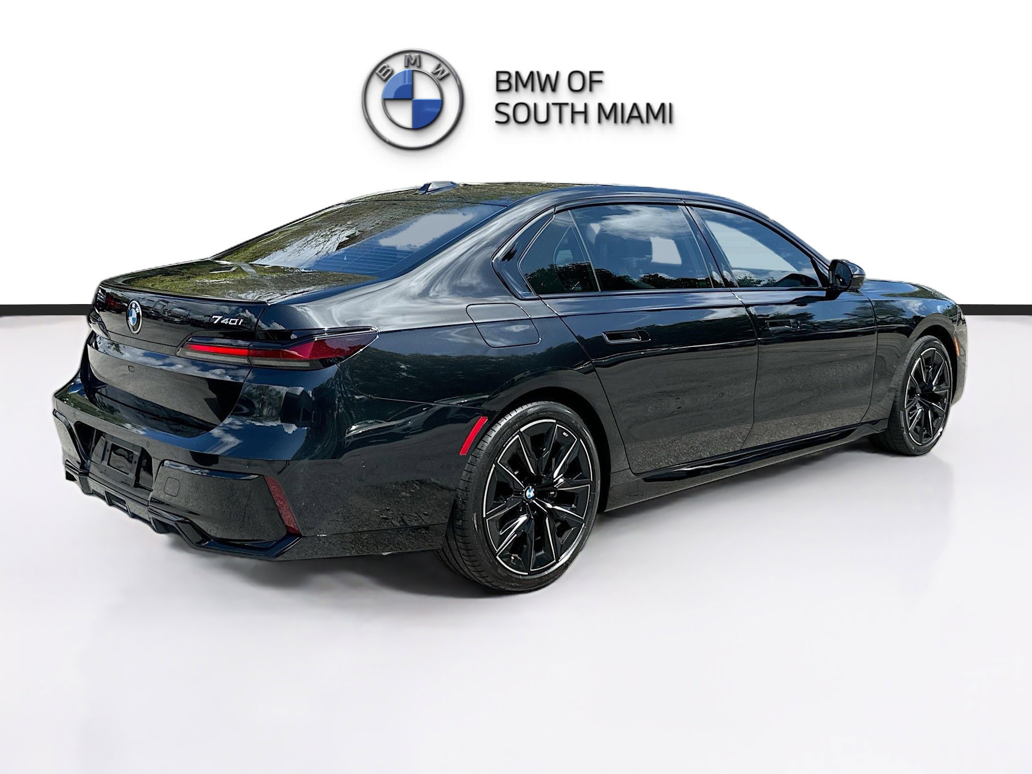 Certified 2024 BMW 740i image 7