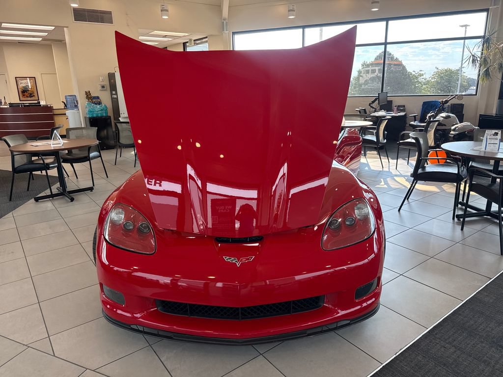 Used 2006 Chevrolet Corvette Z06 w/ Preferred Equipment Group RWD image 12