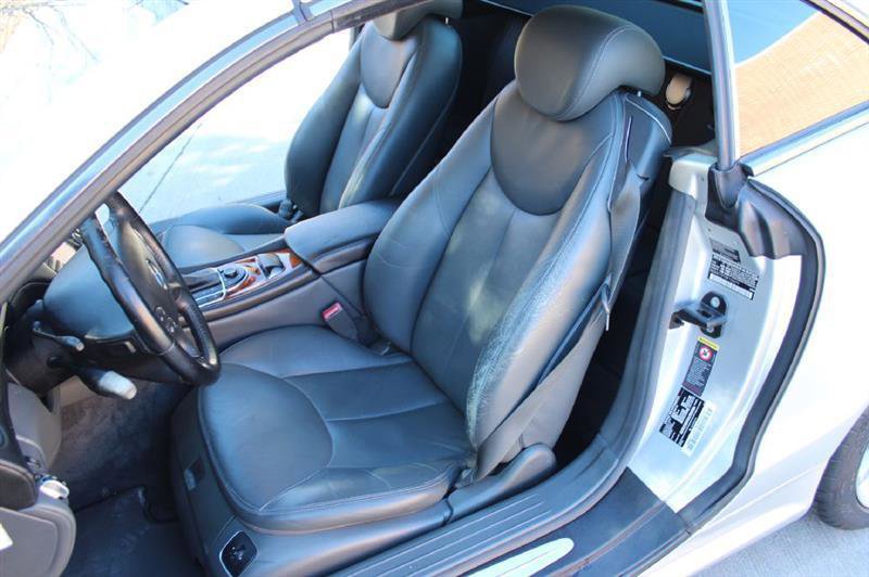 Used 2005 Mercedes-Benz SL 500 image 12