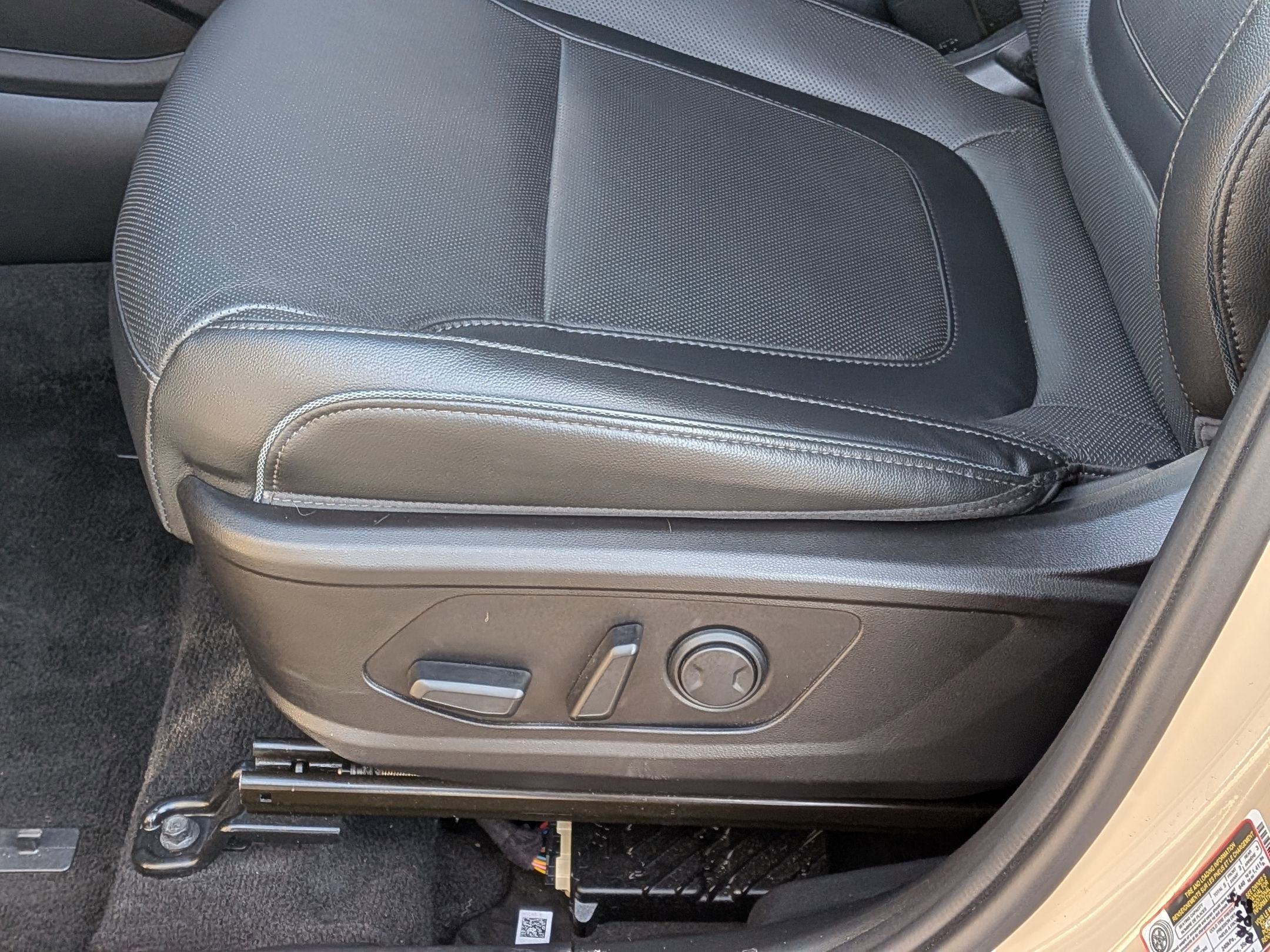 Used 2023 Hyundai Santa Cruz Limited image 12