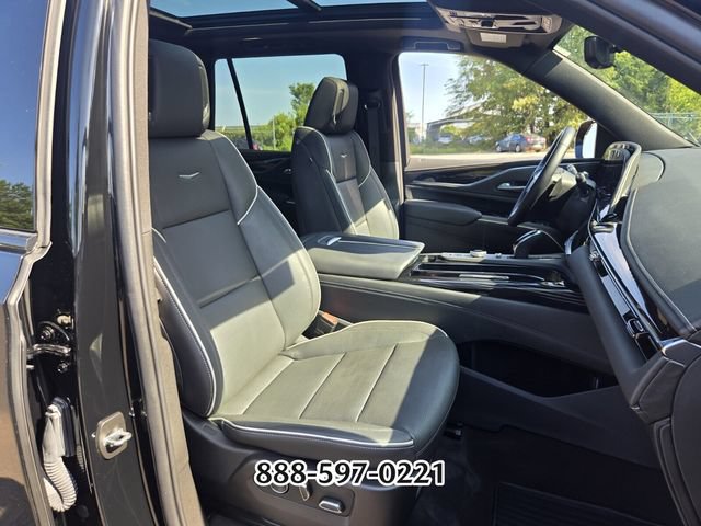 Used 2024 Cadillac Escalade Sport w/ LPO, ONYX Package AWD/4WD image 20