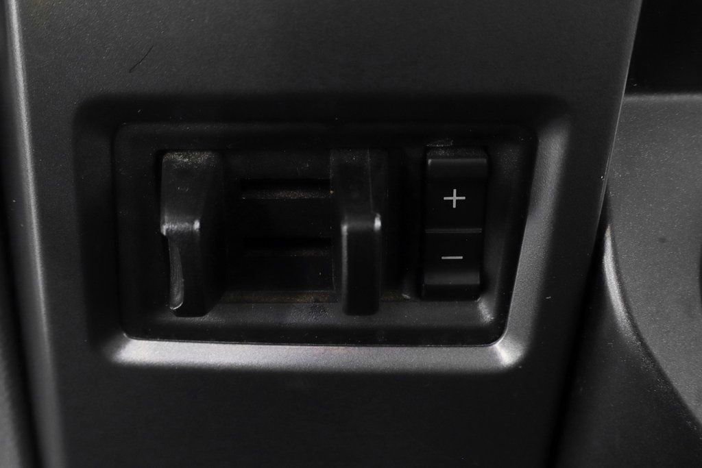 Used 2017 Ford F550 2WD Regular Cab Super Duty image 39