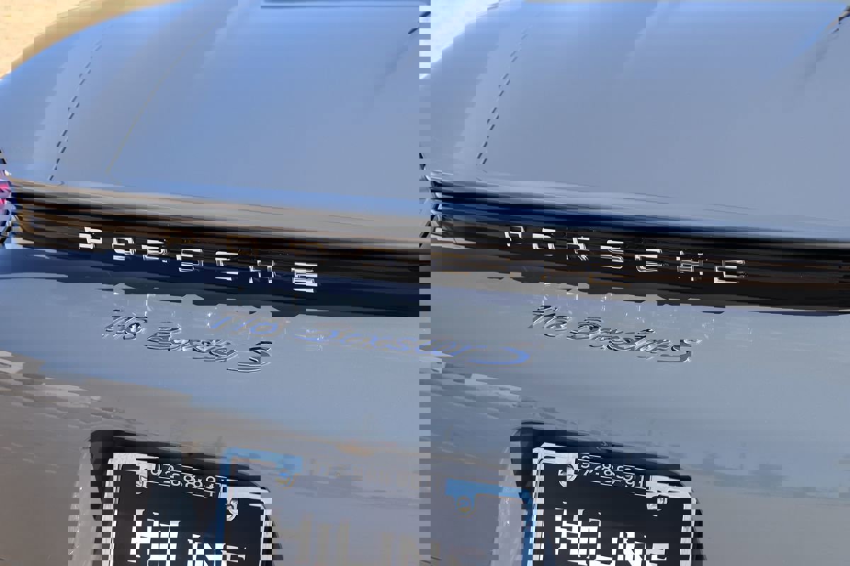 Used 2017 Porsche 718 Boxster S image 11