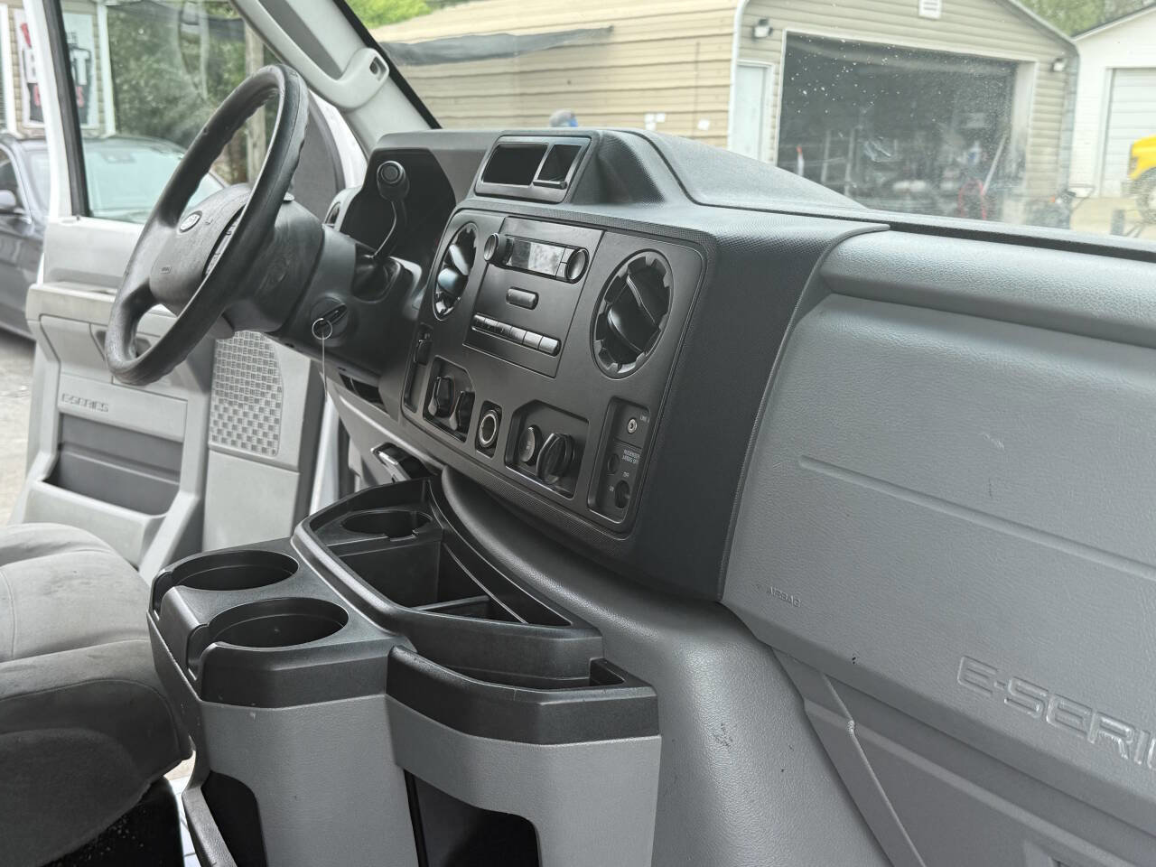 Used 2012 Ford E-250 and Econoline 250 w/ PWR Group RWD image 12