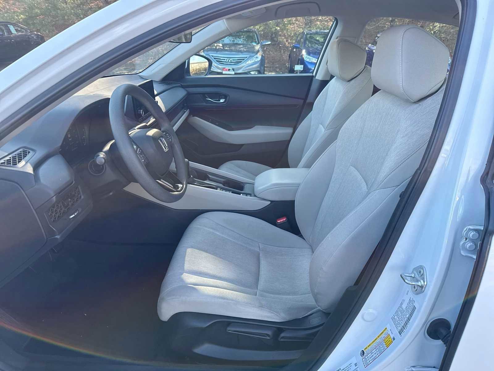 Certified 2023 Honda Accord LX image 11