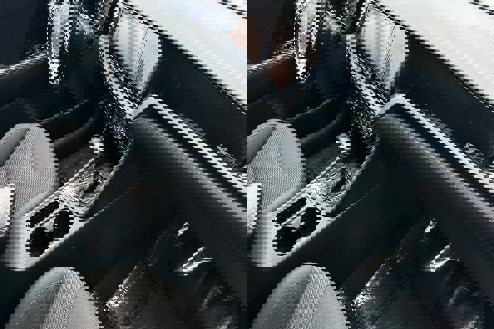 Used 2022 Kia Niro LXS image 18