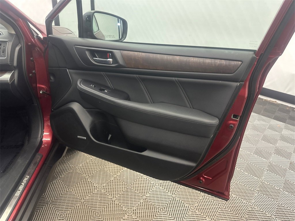 Used 2018 Subaru Outback 2.5i Limited image 16