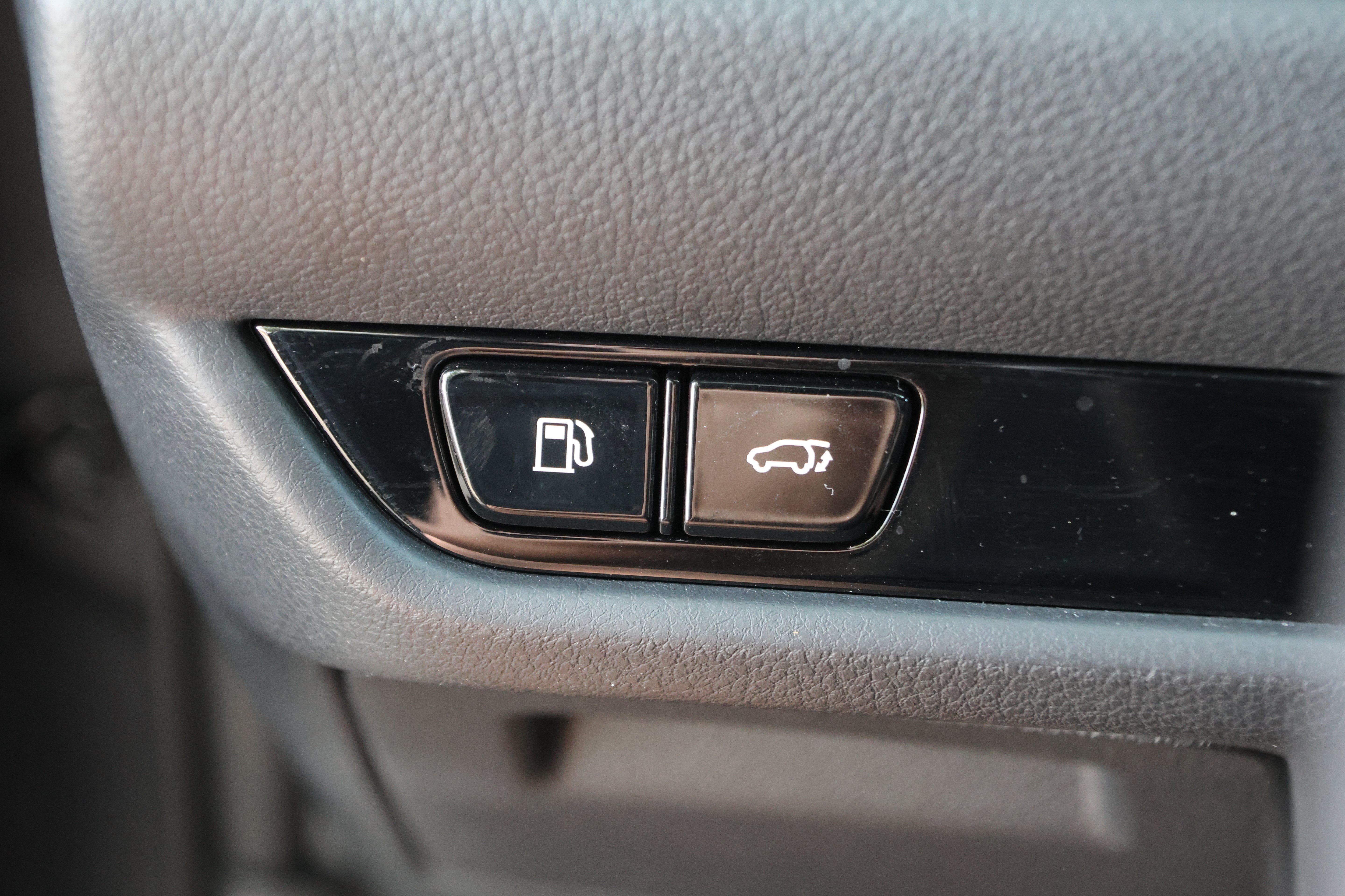 Used 2024 Lexus NX 250 FWD w/ Cold Area Package image 16