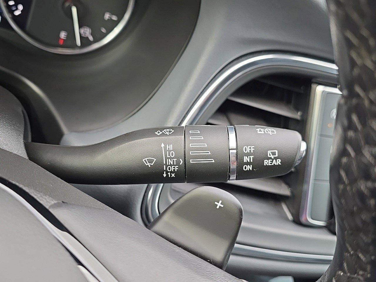 Certified 2024 Buick Enclave Premium image 20