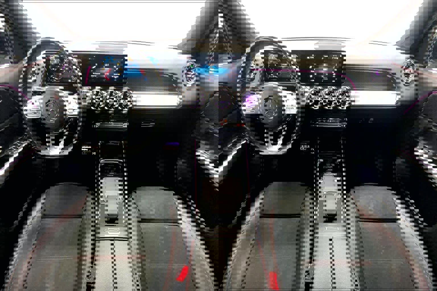 Certified 2021 Mercedes-Benz GLB 250 4MATIC image 18