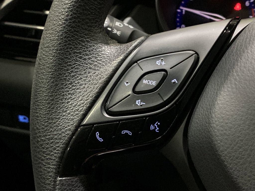 Used 2021 Toyota C-HR LE image 11