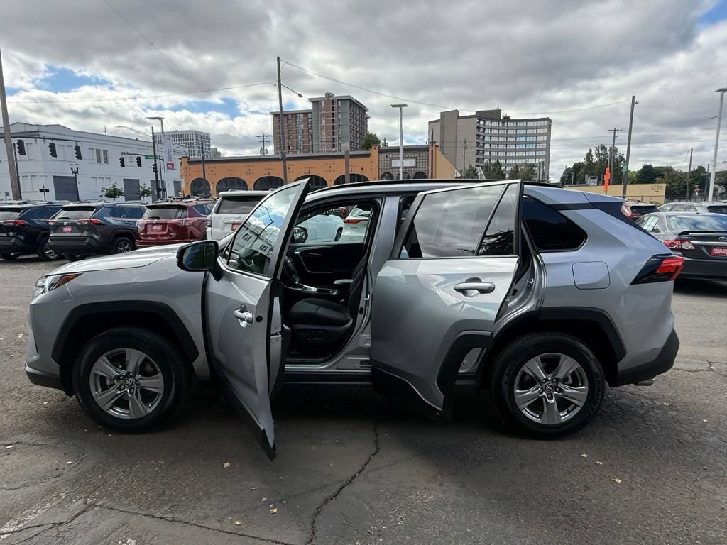 Certified 2025 Toyota RAV4 XLE w/ Convenience Package AWD/4WD image 18