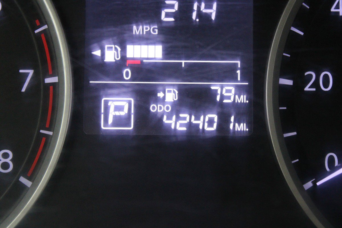 Used 2021 Nissan Versa S w/ Trunk Package image 26