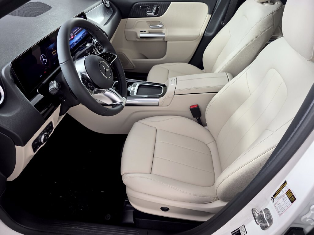 New 2026 Mercedes-Benz GLA 250 4MATIC image 6