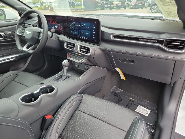 Used 2026 Ford Mustang Premium RWD image 28