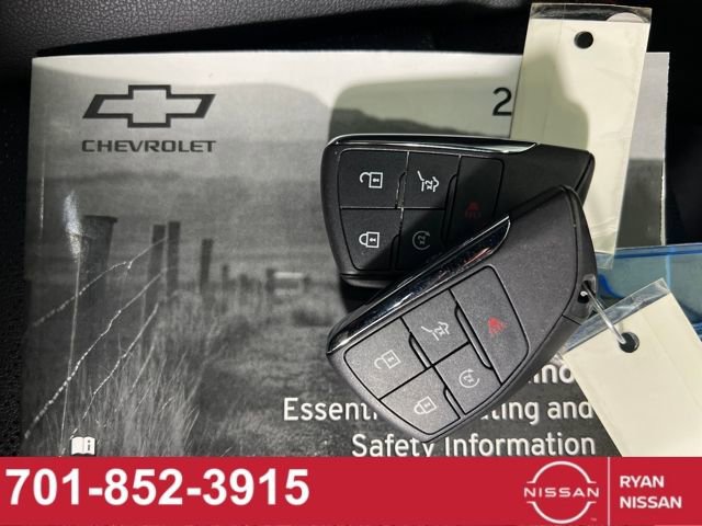 Used 2025 Chevrolet Equinox RS w/ Safety and Technology Package AWD/4WD image 16