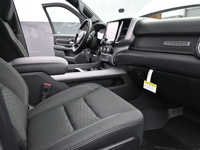 New 2026 RAM 1500 4x4 Crew Cab image 24