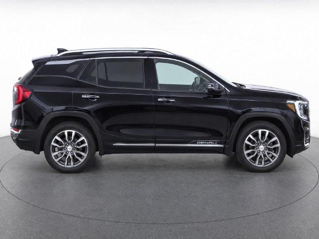 Used 2023 GMC Terrain Denali AWD/4WD image 8