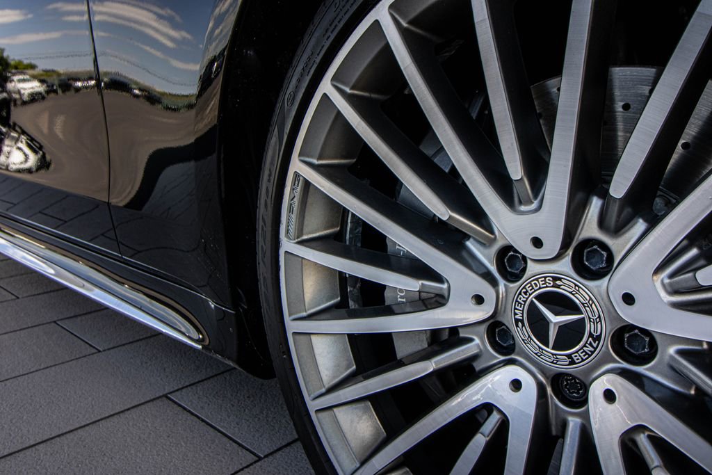Used 2023 Mercedes-Benz S 500 4MATIC image 5
