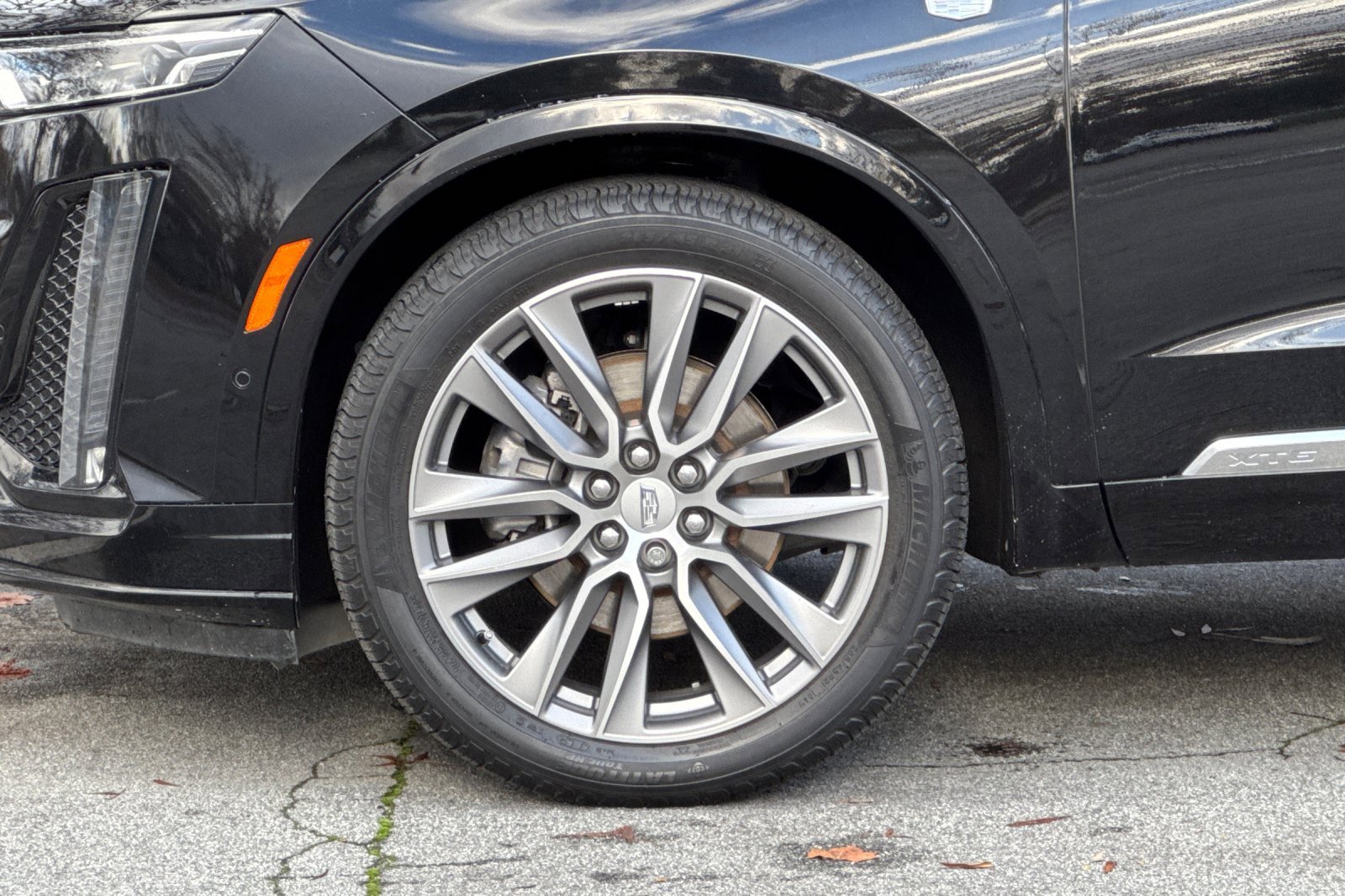 Used 2021 Cadillac XT6 Sport w/ Platinum Package image 28