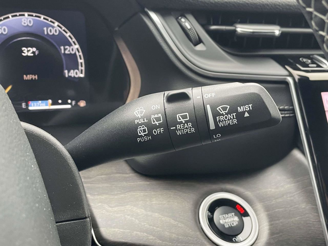 New 2025 Jeep Grand Cherokee L Limited image 38