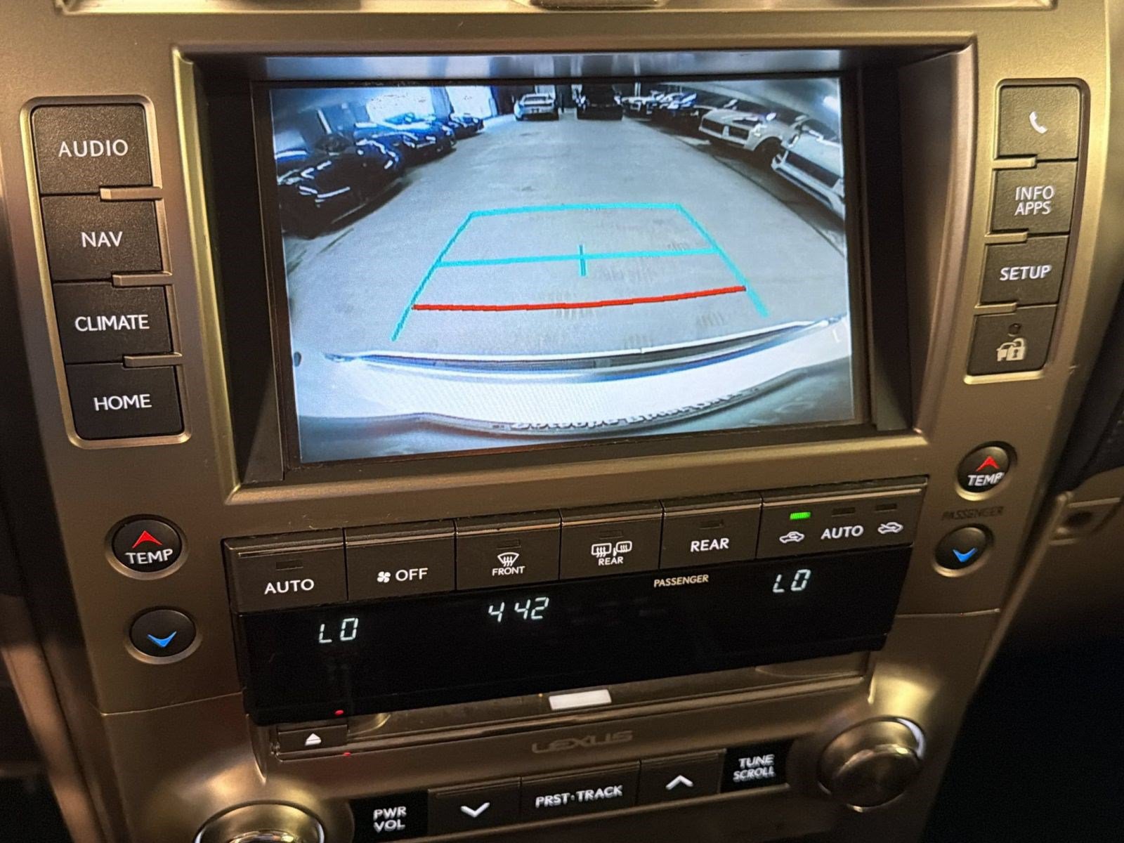 Used 2020 Lexus GX 460 Premium w/ Premium Package AWD/4WD image 21