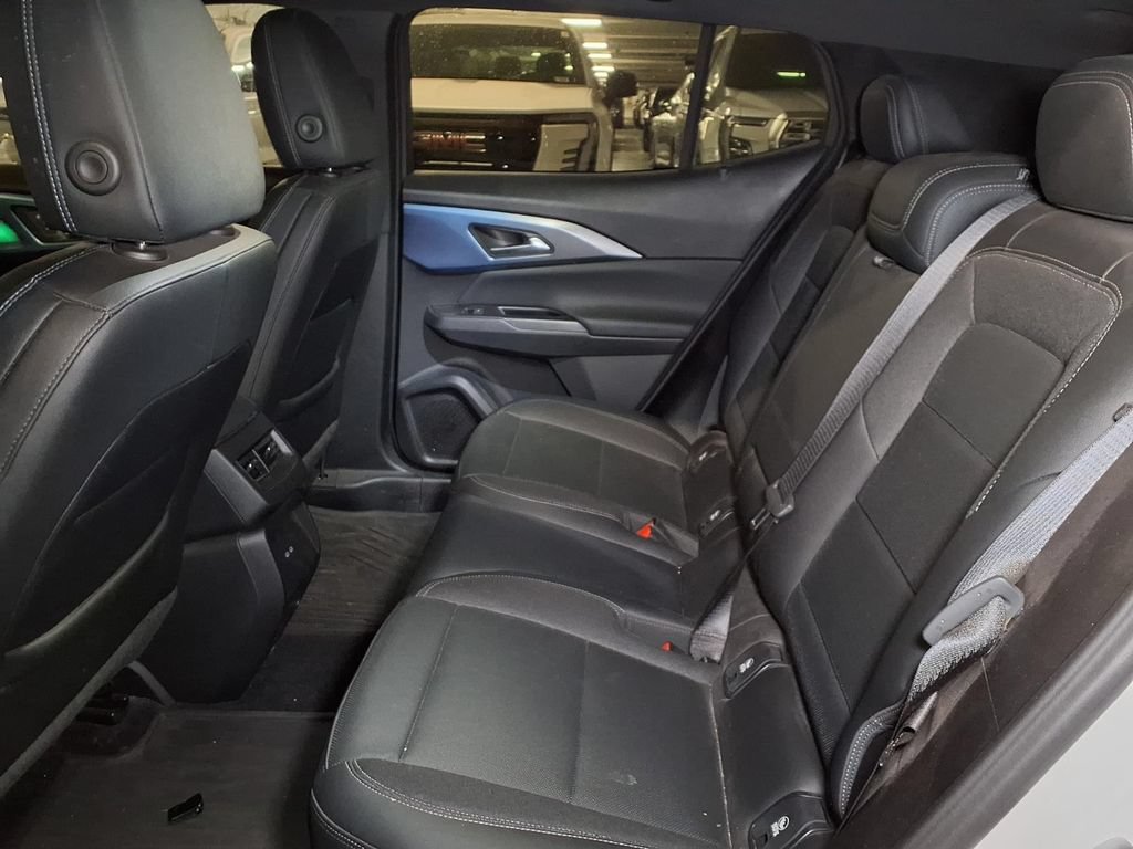 Used 2024 Chevrolet Equinox EV LT w/ LPO, Blackout Package FWD image 19
