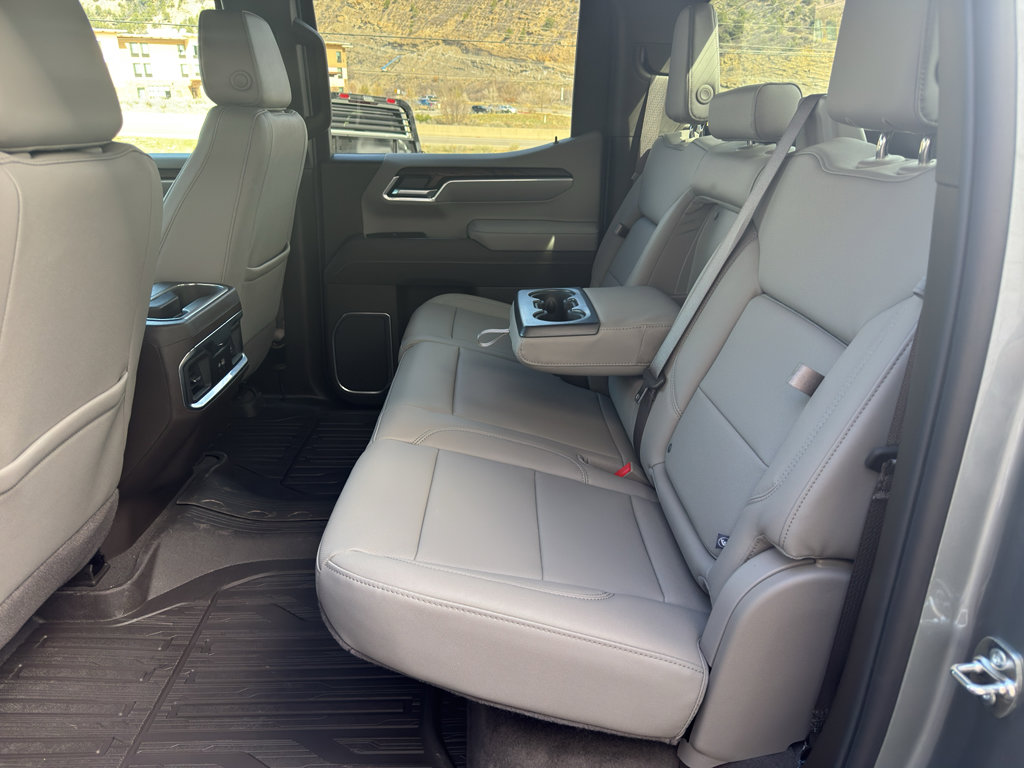 New 2026 GMC Sierra 1500 SLT w/ SLT Convenience Package image 13