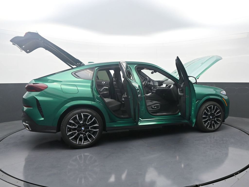 Used 2026 BMW X6 M60i AWD/4WD image 45