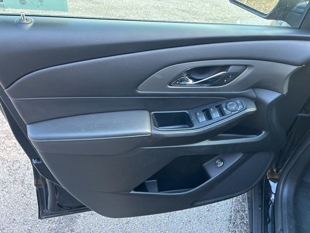 Certified 2023 Chevrolet Traverse LT image 19