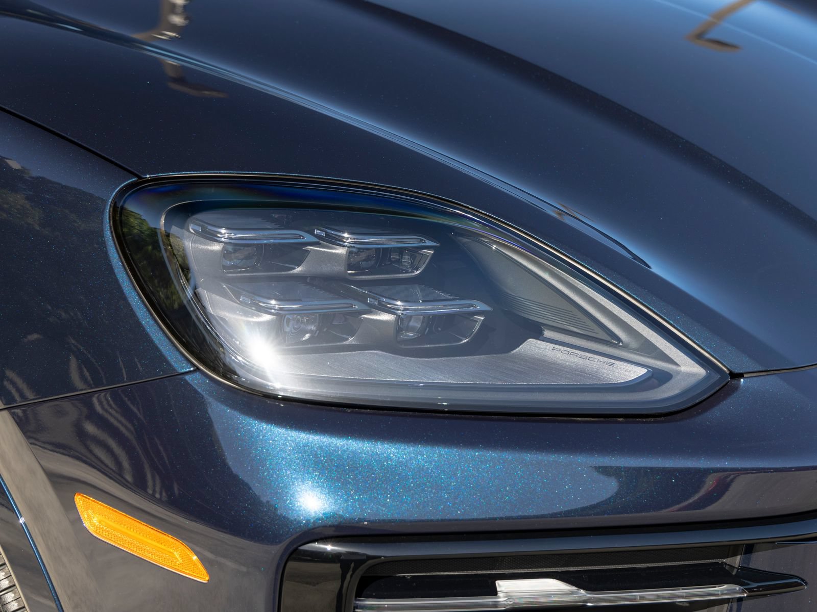 New 2026 Porsche Cayenne Coupe AWD/4WD image 15