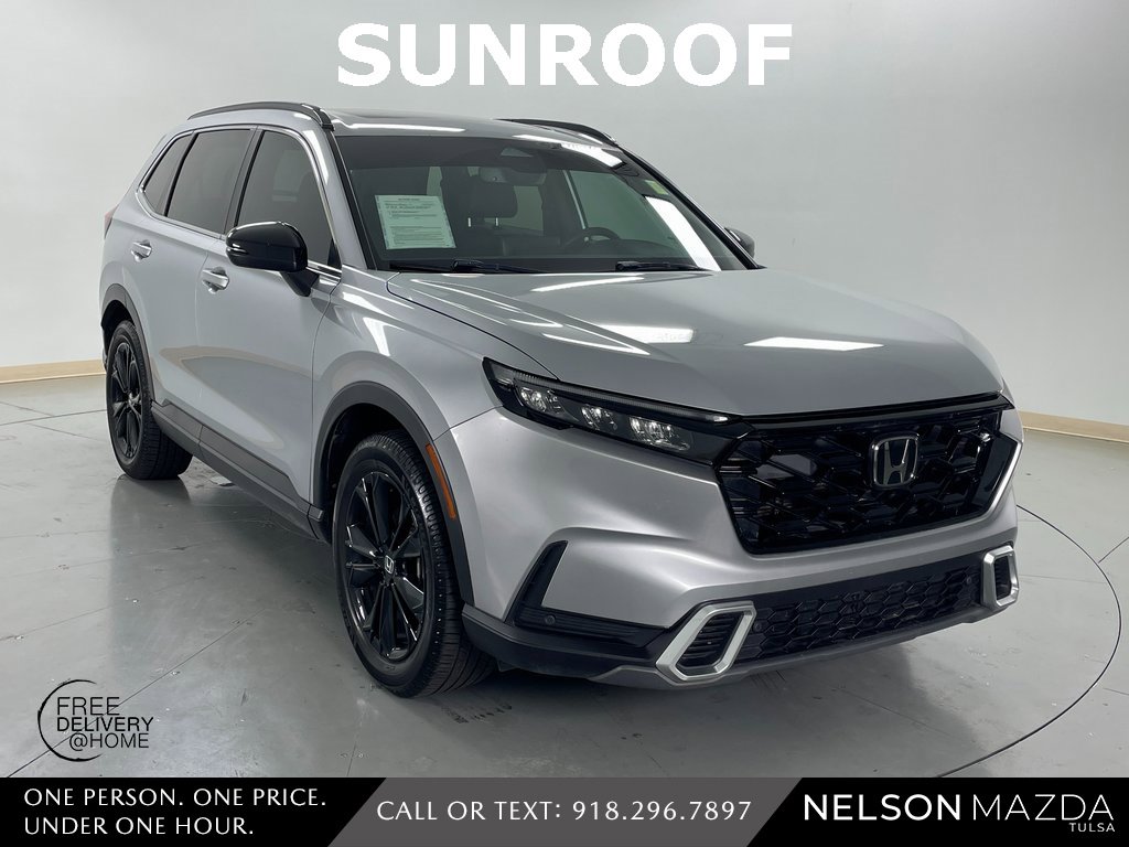 Used 2023 Honda CR-V Sport Touring image 4