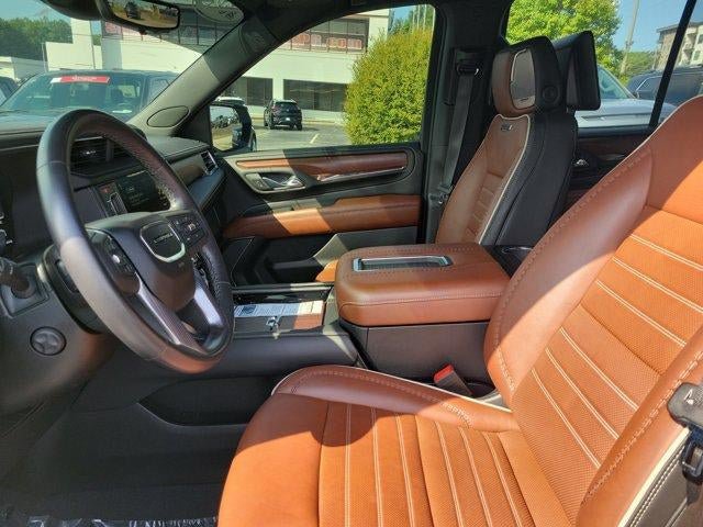 Used 2023 GMC Yukon Denali Ultimate AWD/4WD image 27